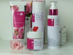 化妝品批發(fā)生意全解析 利潤空間、代理選擇與創(chuàng)業(yè)指南